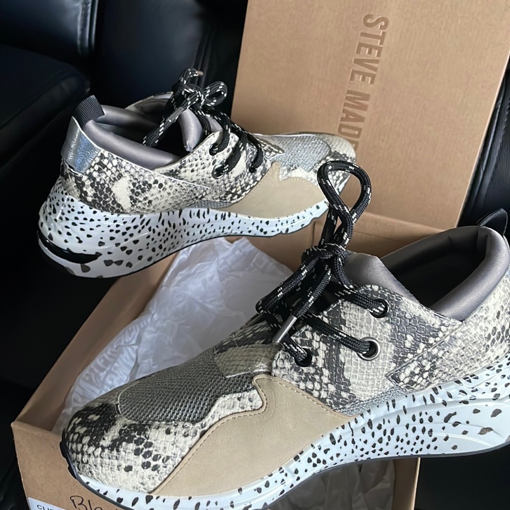 Steve Madden Shoe 9.5